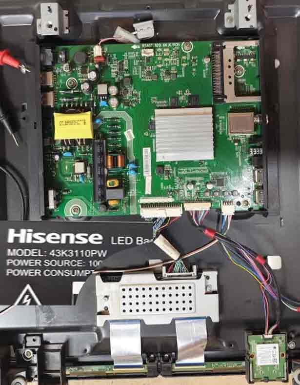 پنل شکسته tv هایسنس در 2مدل 40K3110PW&43K3110PW اسمارت